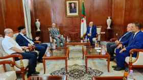 بلمهدي يبحث تعزيز التعاون مع المجلس الأعلى للغة العربية