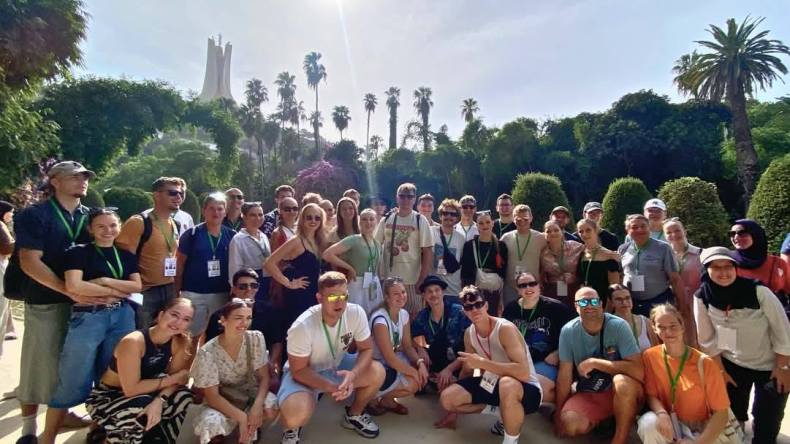 من أربع دول.. شباب في جولة بيئية وثقافية بحديقة الحامة