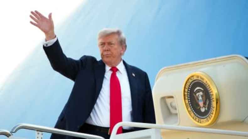 ترامب يطير إلى ألاسكا للقاء بوتين وجها لوجه