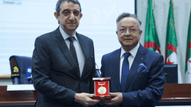 تكريم خاص لمدير المدرسة العليا للإعلام الآلي