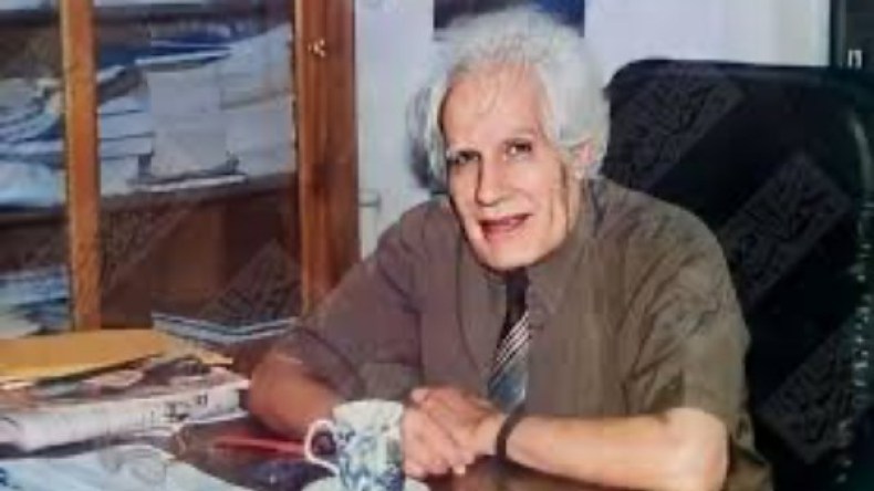 “حرب تموز” تقْتَنِص أحمد مستجير (1934-2006)