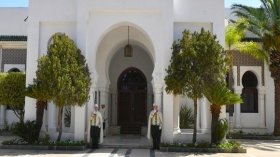 رفع احتكار “نفطال” لاستيراد زيوت المحركات.. رئاسة الجمهورية تُفند