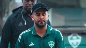 محرز يتأهّل