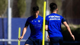 جمعية الشلف تدعم صفوفها بلاعب “ليفانتي” شمس الدين بكوش