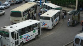 الناقلون يمتثلون لقرار منع الحمولة الزائدة بالحافلات في العاصمة