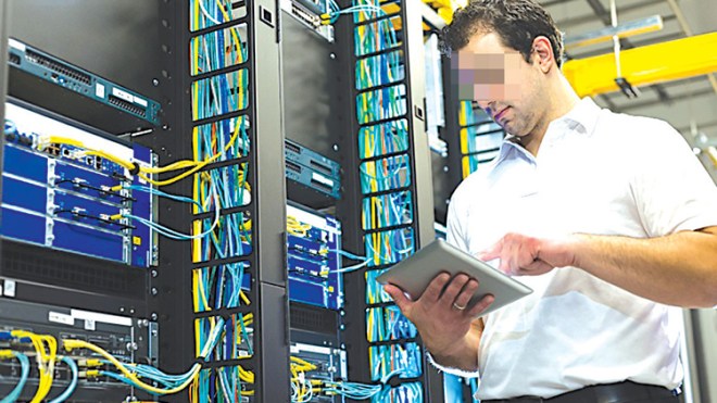  صالون الذكاء الاصطناعي.. حاضنة وطنية لابتكارات الطلبة