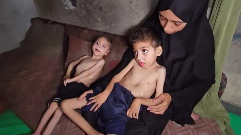 مراسلة “الجزيرة” تكشف قصة صراع مع الجوع وسط الحصار في غزة