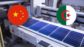 الجزائر تبحث مع شركة صينية إنشاء مصنع للزجاج الشمسي