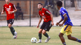 أشبال بوقرة يستأنفون تحضيراتهم بمباراة تطبيقية أمام نادي كامبالا سيتي