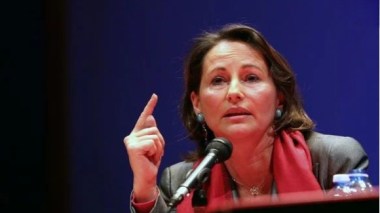 Ségolène Royal fustige le Président français et dénonce sa “carte polémique” avec l’Algérie