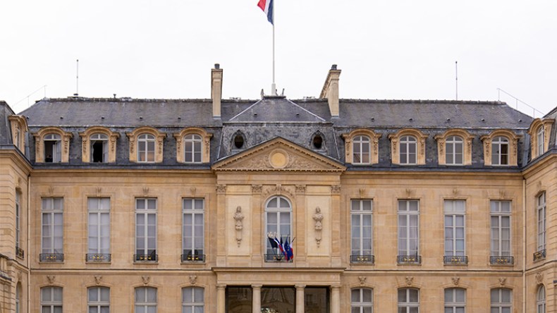 قرارات الإيليزي زادت الأزمة تعقيدا وفشلت في تركيع الجزائر