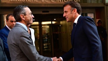 French Far Right Defends Retailleau, Describes Macron as a Failure