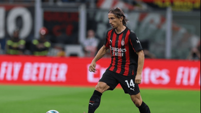 لوكا مودريتش يدخل تاريخ الدوري الإيطالي