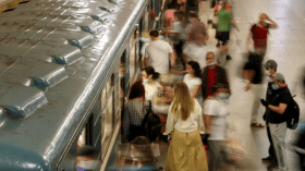 بالفيديو.. سيدتان محجبتان تلكمان رجلا روسيا لهذا السبب!