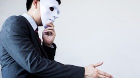 حينما تصبح الطريق إلى النفاق سالكة وسريعة!