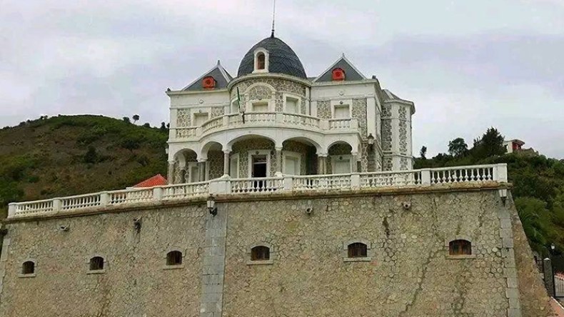 قصر الأميرة بأوقاس… من عربون وفاء إلى “ريفييرا” بجاية