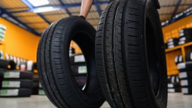 تحرّيات وفرق مراقبة لمتابعة استيراد وتوزيع عجلات السيارات