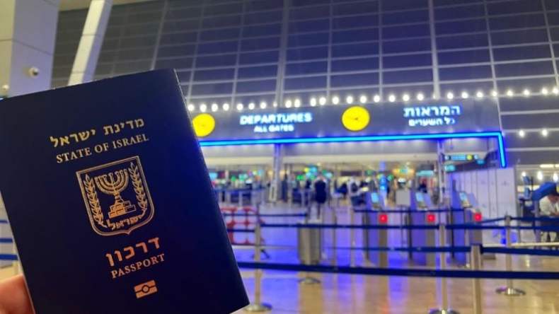 فندق بوسني يلقي جوازات سفر صهاينة في القمامة!