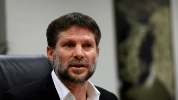 إبلُ السعودية أشرف منك يا سموتريتش