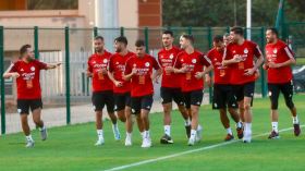 محليو “الخضر” يضربون بقوة ويراهنون على لقب “الشان” من الآن