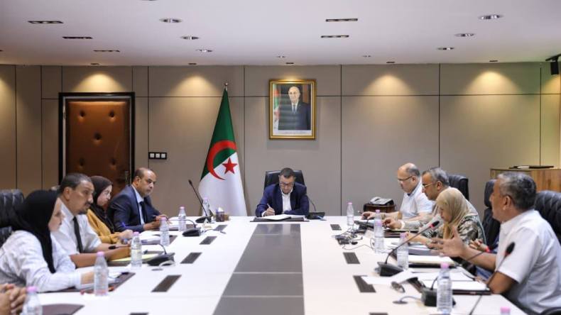 هذه هي خطة وزارة النقل لسحب الحافلات المتهالكة