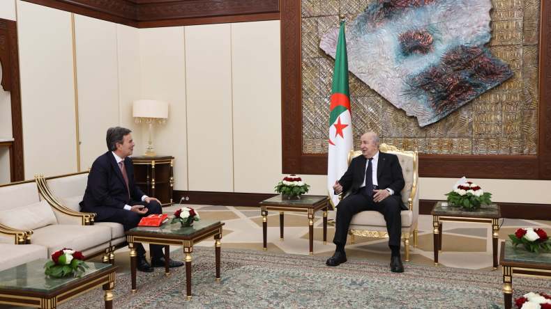 الرئيس تبون يستقبل سفير سويسرا