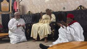 وفد من نيجيريا يزور مقر الخلافة العامة للطريقة التجانية بالأغواط