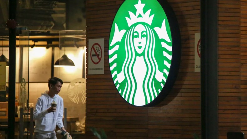 خسائر تاريخية.. غزة تُربك حسابات “ستاربكس” في ماليزيا