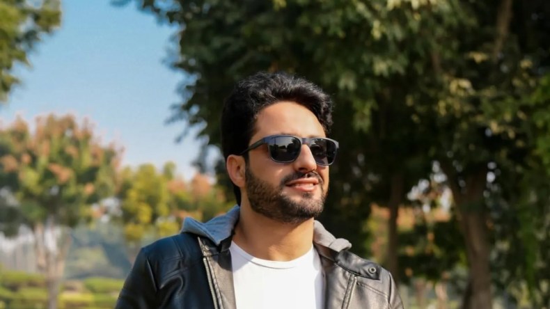 وفاة مفاجئة لفنان مصري خلال مباراة كرة قدم   