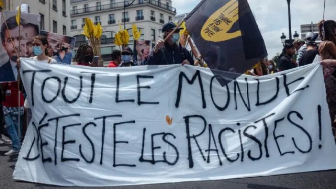 رئيس الجمعية الفرنسية المناهضة للعنصرية دومينيك سوپو لـ”الشروق”:  نهاية “فرنسا الكبرى” وراء نزعة الكراهية تجاه الجزائر