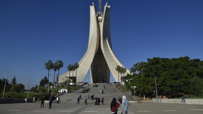 “الجزائر ليست المغرب.. وهي تملك ما يحمي تماسكها في وجه التدخّل الخارجي”