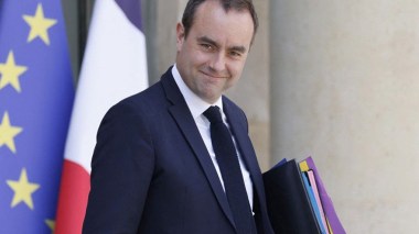The background of the new French Prime Minister threatens the continuation of the crisis with Algeria