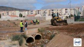 خنشلة.. حملة نظافة واسعة لرفع مخلفات الفيضانات