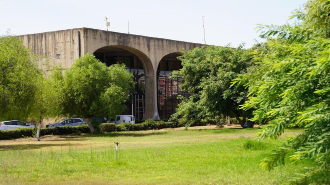 بداري يشدّد على احترام “الطابع المعماري المميّز” لجامعة باب الزوار
