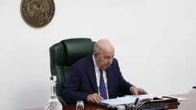 الرئيس تبون يعقد اجتماع عمل حول تحضيرات افتتاح معرض التجارة البينية الإفريقية (فيديو)