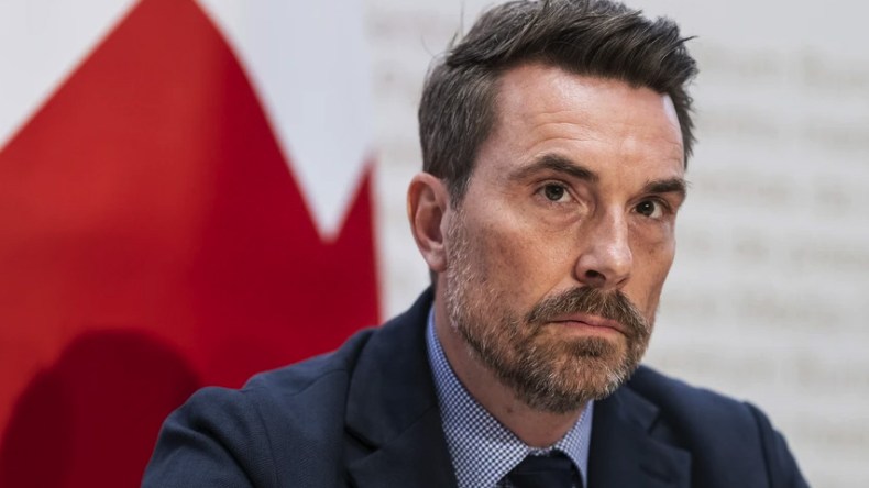 ماذا تخفي ترقيات دبلوماسيين كبار مروا على الجزائر؟