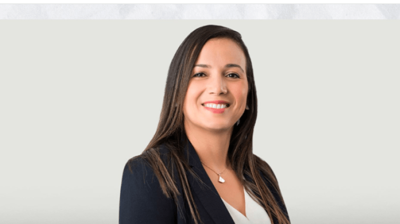 من تكون الصيدلانية الجزائرية التي عُينت على رأس “فايزر” بشمال أفريقيا؟