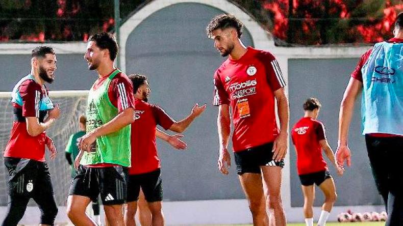 بِالفيديو والصّور: أوّل حصّة تدريبية لـ “الخضر” بِحضور قبال