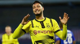 بن سبعيني يوقع ثنائية ويقلب تأخر دورتموند إلى فوز أمام هامبورغ