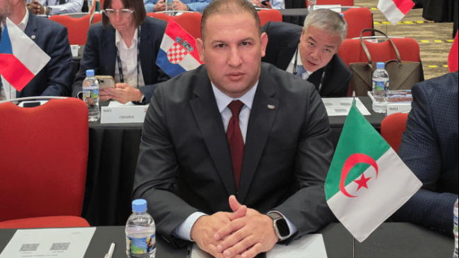 تفوّق على منافسة المغربي.. انتخاب برباري عضوا في اللجنة المديرة للاتحاد الدولي للدراجات