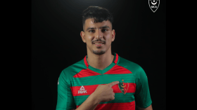 بوصوف وفرحات يرسمان انضمامهما لـ”المولودية”