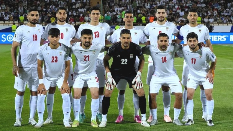 رئيس “الفيفا” يُطمئن منتخب إيران بِخصوص ترامب
