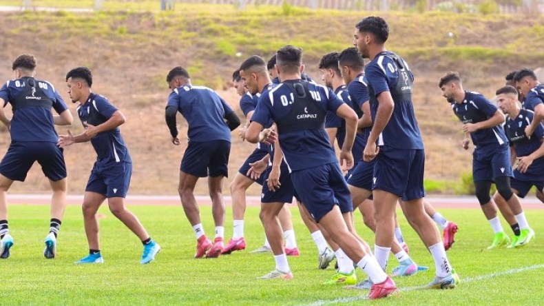 أولمبيك أقبو ينفرد بِكرسي الصّدارة