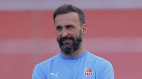 مدرب بلوزداد “يُعاتب” بوقرة ويعد بِجلب ما لا يملكه