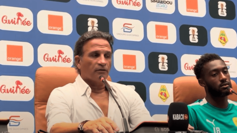 مدرب منتخب غينيا يعلّق بعد التعادل مع المنتخب الجزائري (فيديو)