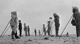 فرنسا تكرّم جلاديها وتتنكر لضحايا الجرائم النووية من الجزائريين!