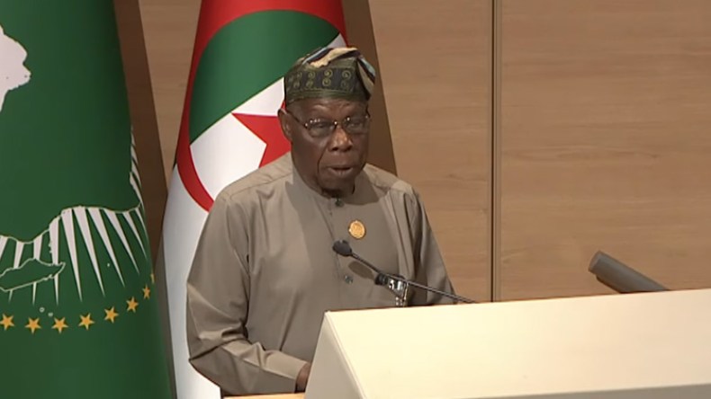 أوباسانجو: طبعة استثنائية والجزائر رفعت الحدث إلى مستوى الامتياز الحقيقي