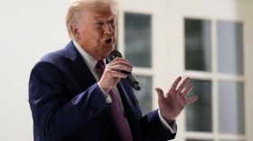 “تحذيري الأخير!”.. ترامب يهدد حماس ويتحدث عن اتفاق وشيك