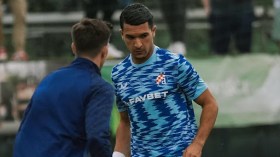 بقرار هدافا مع دينامو زغرب ويودّع الدوري الأوروبي