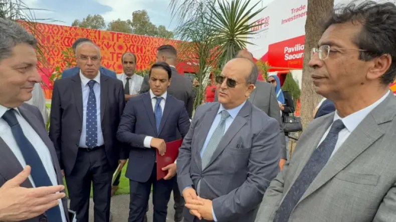 الوزير الأول بالنيابة يتفقد التحضيرات لمعرض التجارة البينية الإفريقية 2025